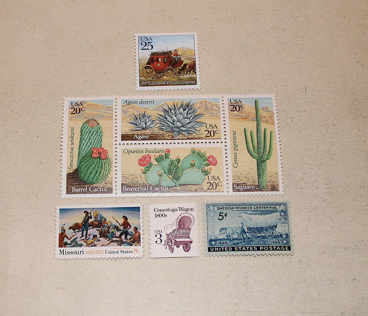 WAGONS WEST .. Vintage Unused US Postage Stamps .. Mail 5 letters