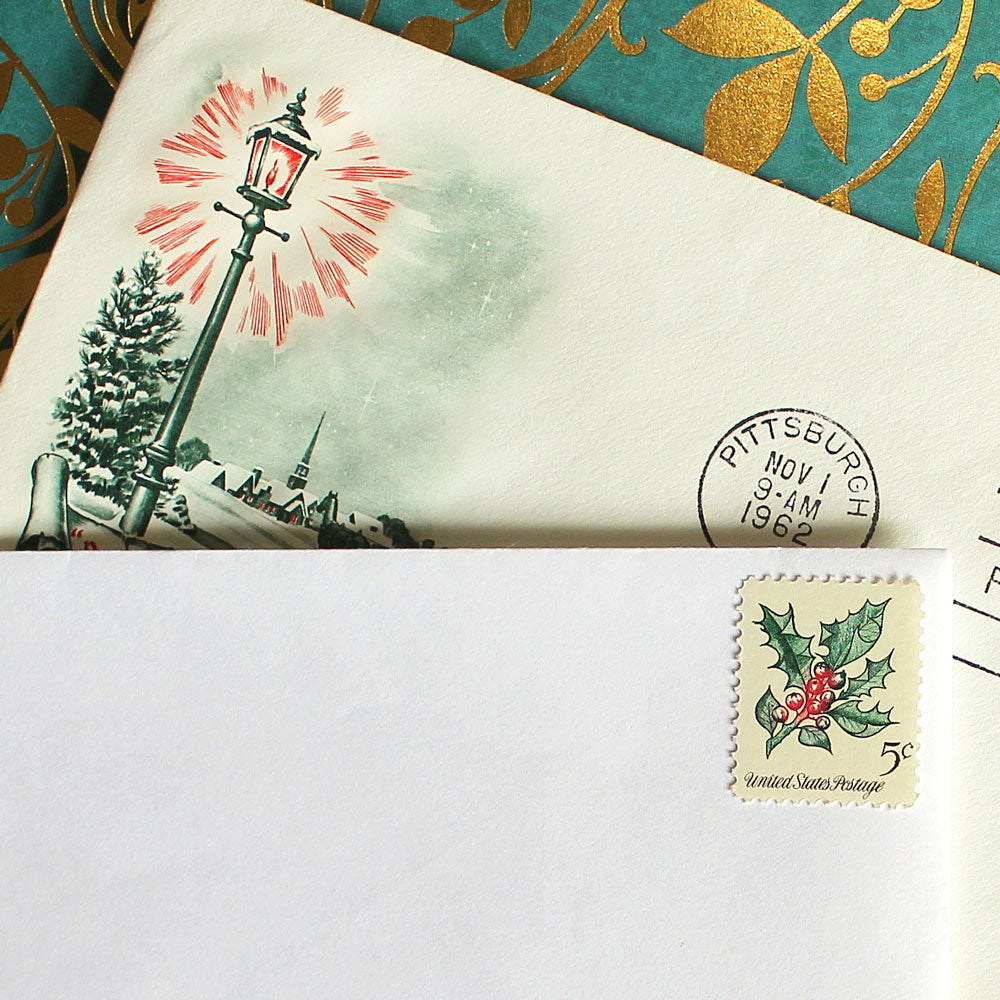5c American Holly & Berries Stamps .. Vintage Unused US Postage Stamps .. Pack of 10